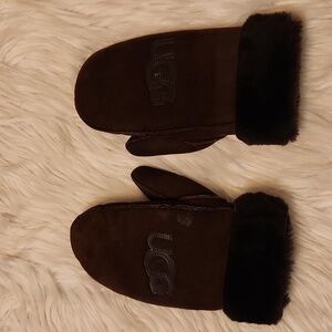 UGG AUSTRALIA Leather women's winter gloves Size L/XL